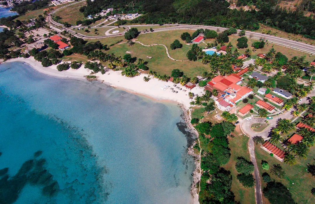 Horizontes Playa Larga-1